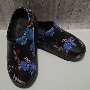 totes Black Floral Slip-On Clogs with Blue and Pink Flowers